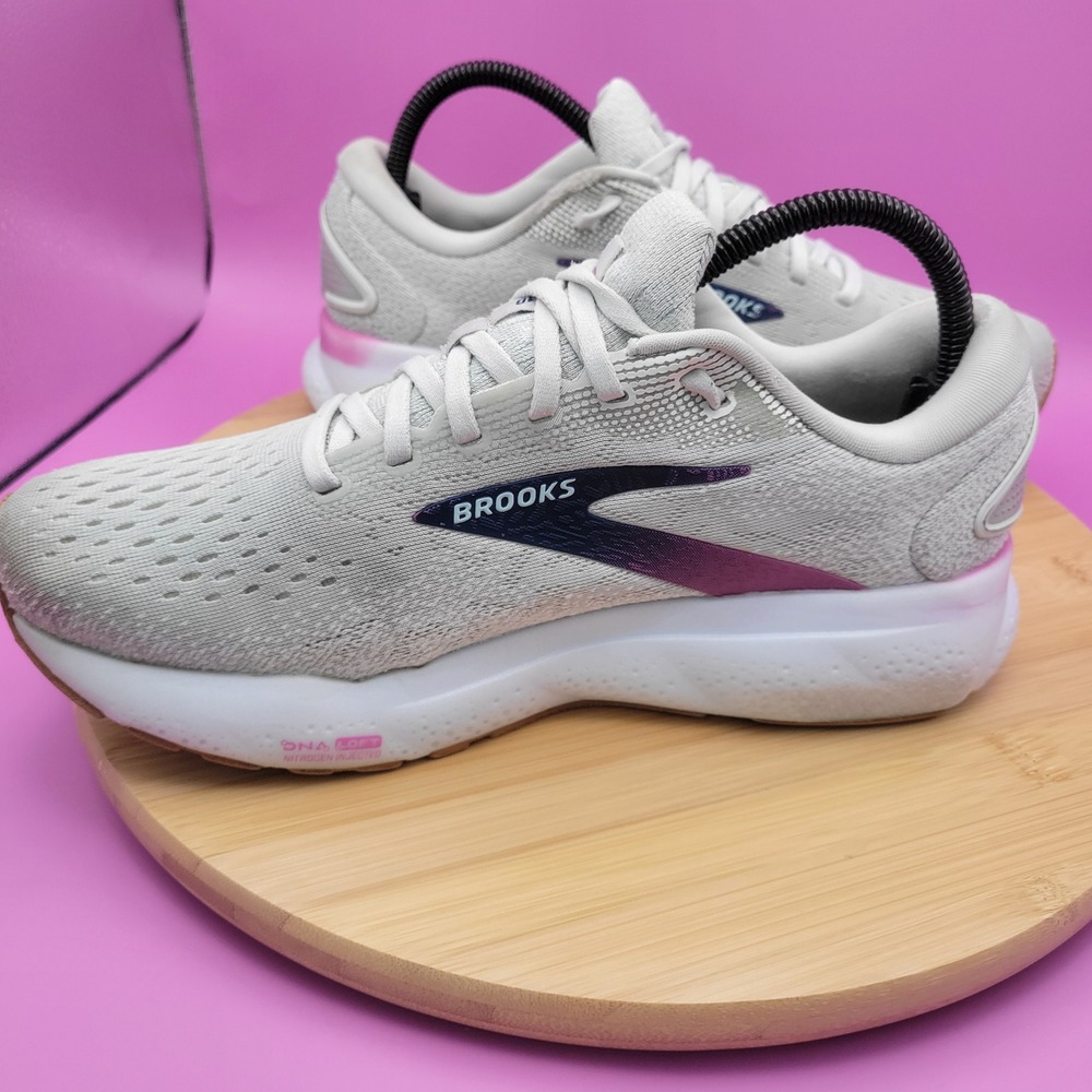 Brooks Ghost 16 Womens Running Shoes Grey Purple 1204071D175 Wide D Size 9 - Picture 4 of 10